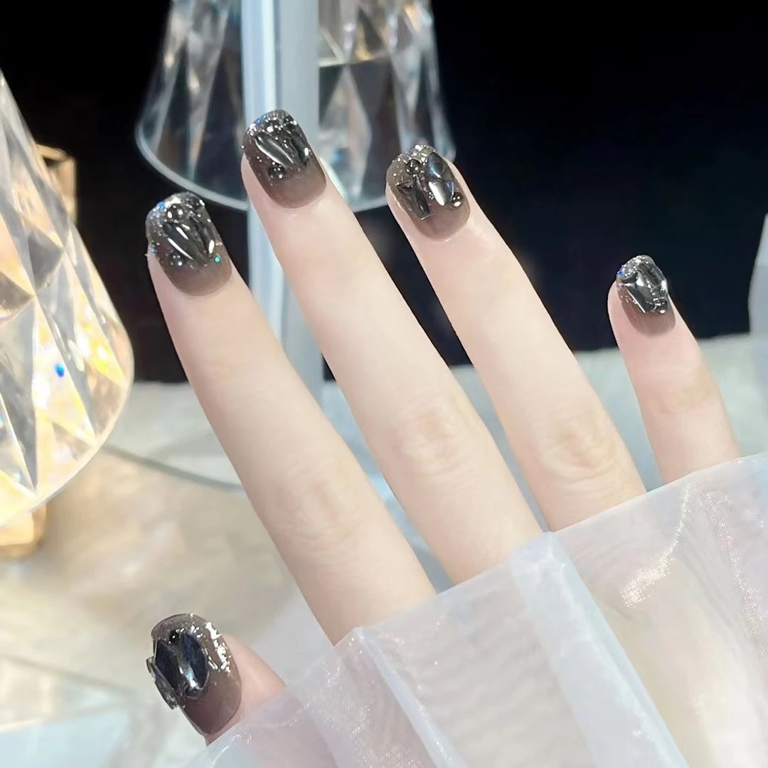 短款气质酷黑满钻可反复穿戴美甲成品假指甲