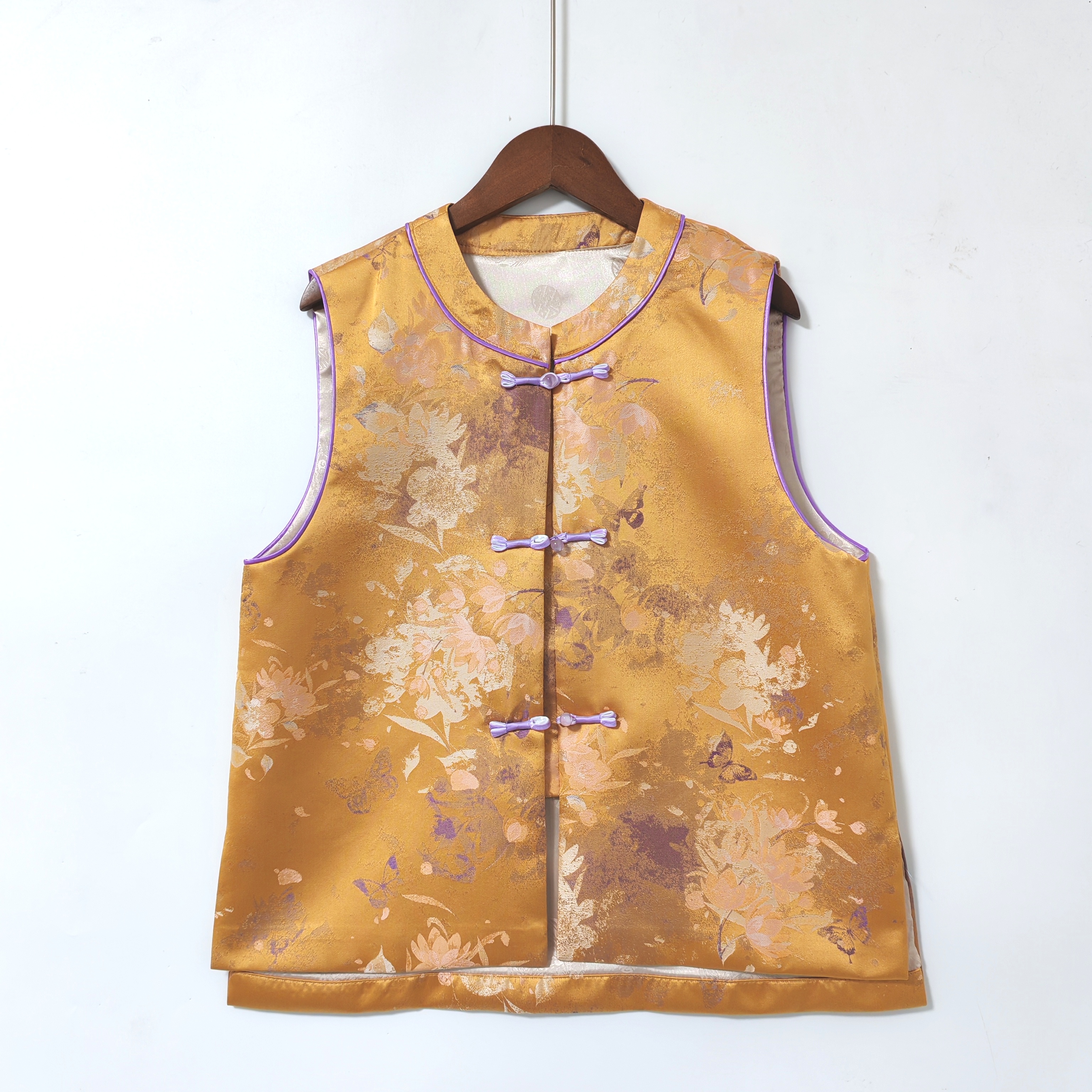 新中式国风马甲新款黄色提花圆领仿宋锦休息百搭宽松显瘦显白背心