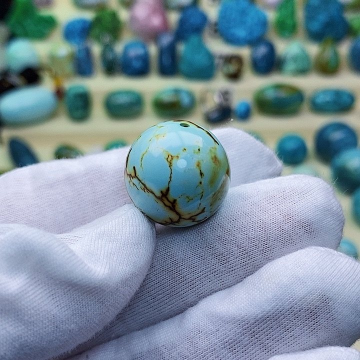 绿松石配饰未镶嵌