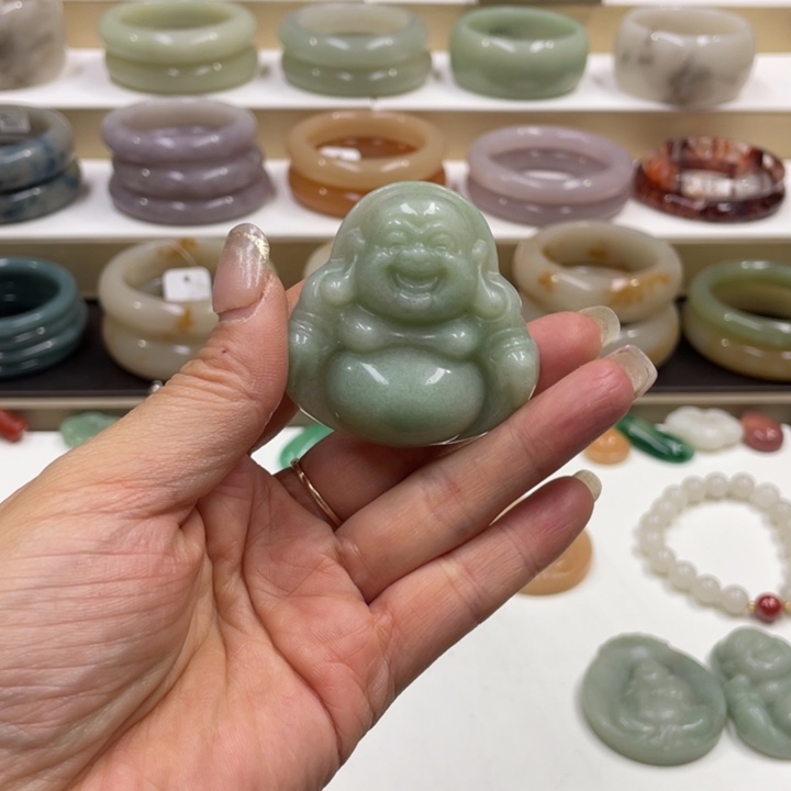 石英质玉颈饰未镶嵌