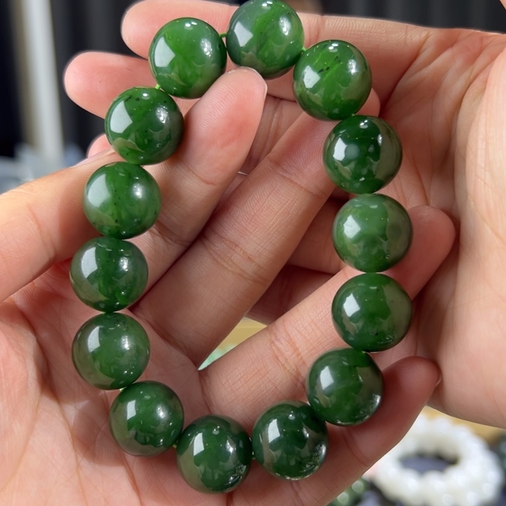 和田玉手串未镶嵌俄罗斯碧玉翠阳绿卡15➕圆珠微瑕