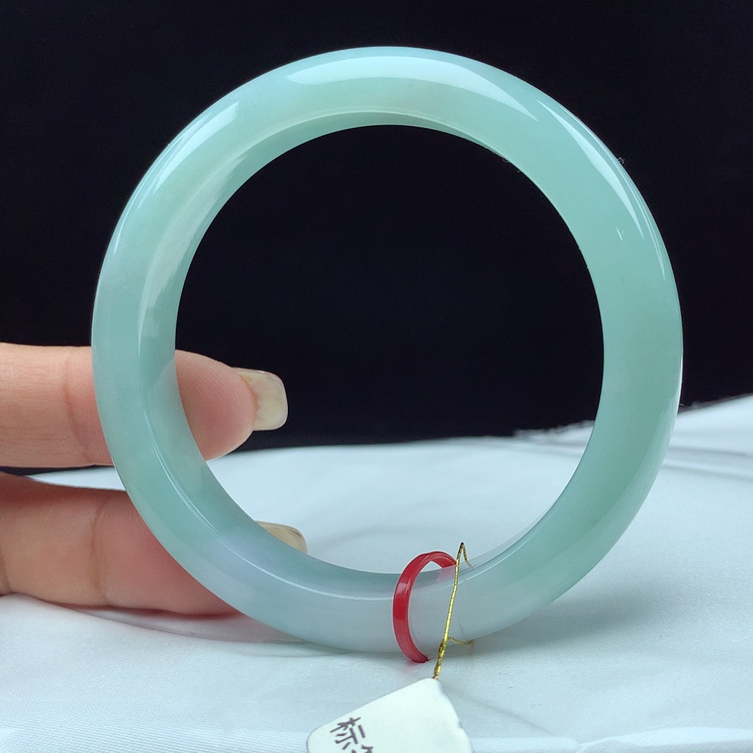 翡翠手镯未镶嵌56圈 3451