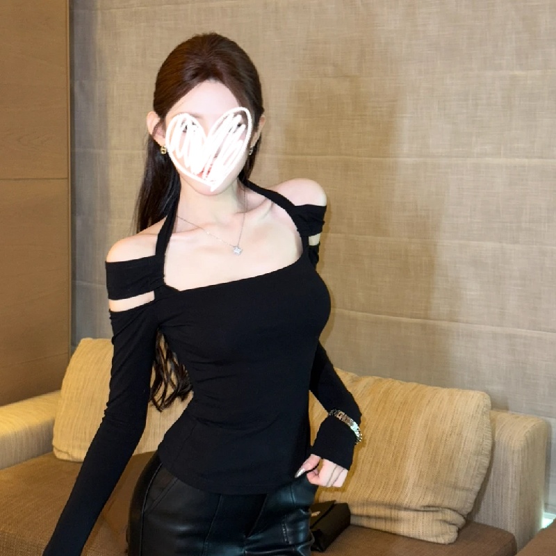 黑色性感镂空设计内搭长袖T恤女秋冬新款挂脖打底衫修身辣妹上衣