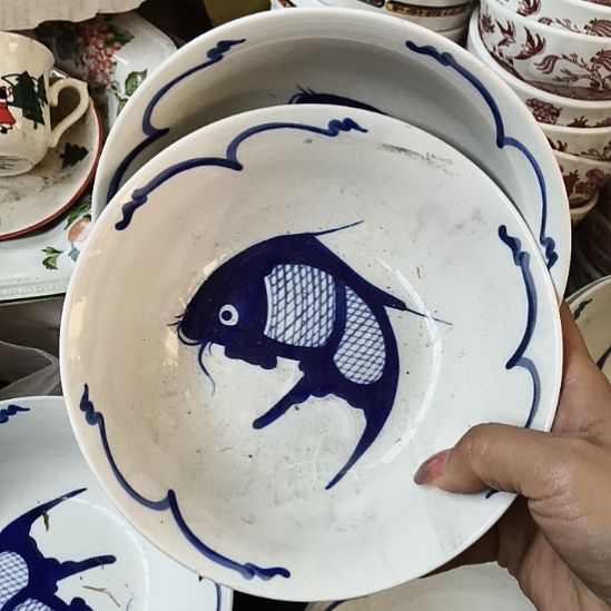 瓷手绘鱼碗七寸两个