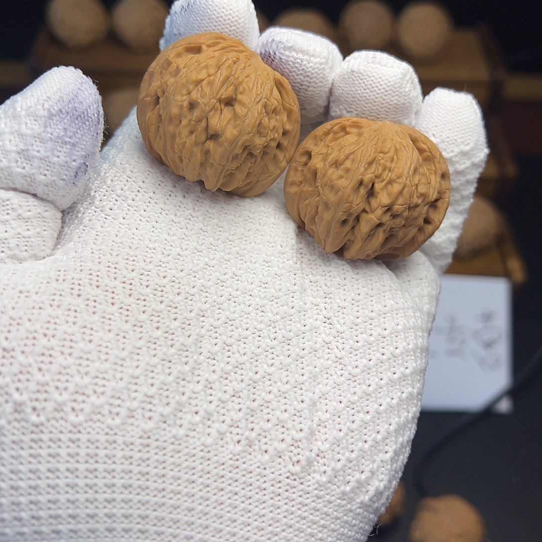 恋***冬文玩核桃把件磨盘哥