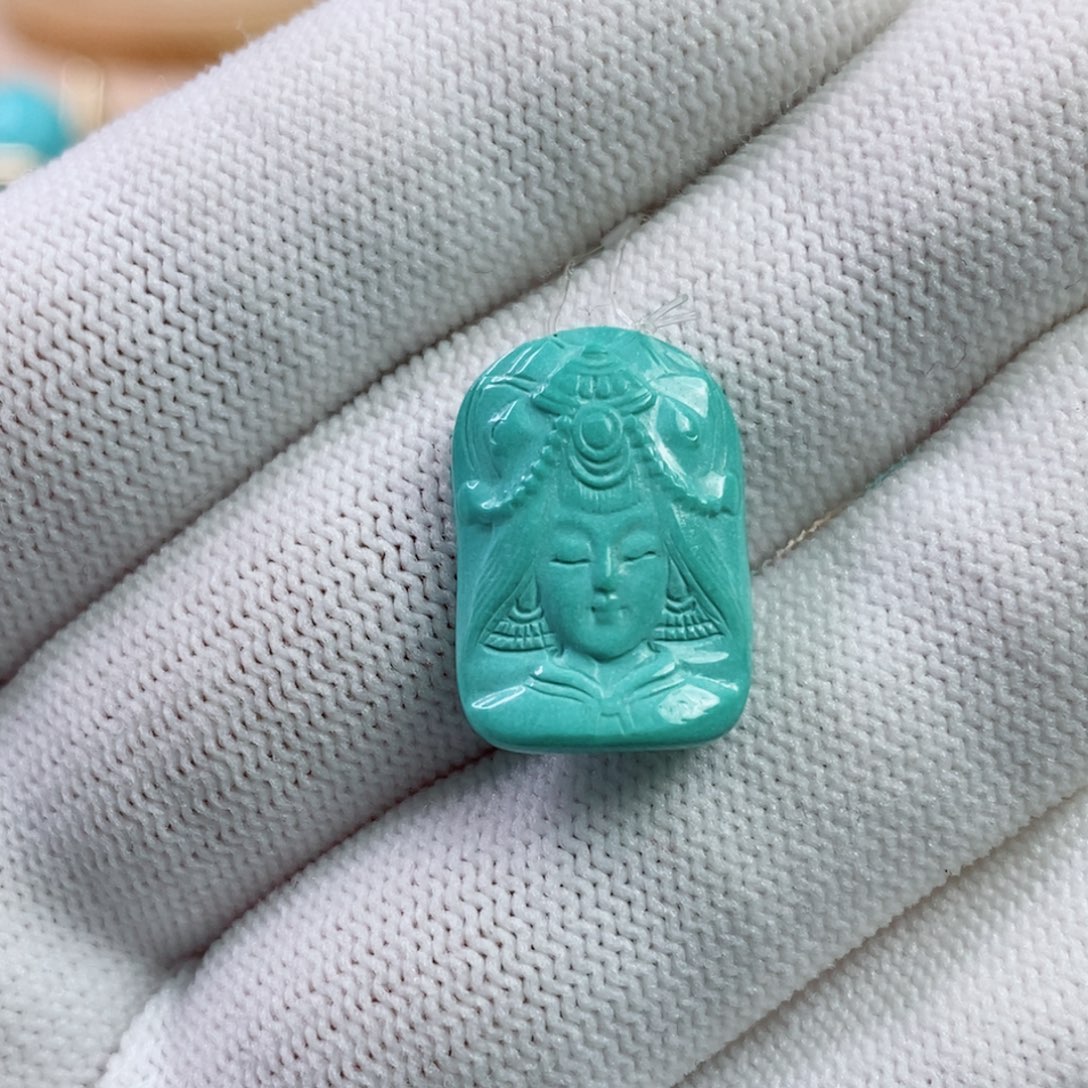 绿松石未镶嵌珠宝奇石