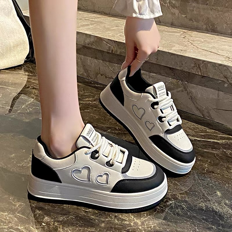 秋冬新款女生运动时尚百搭潮流皮面小白鞋休闲板鞋D123-1