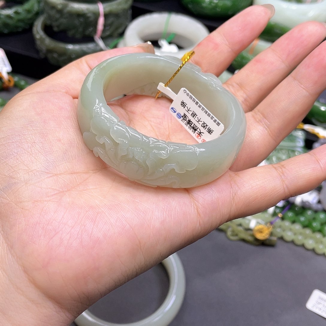 和田玉未镶嵌手镯51圈口42