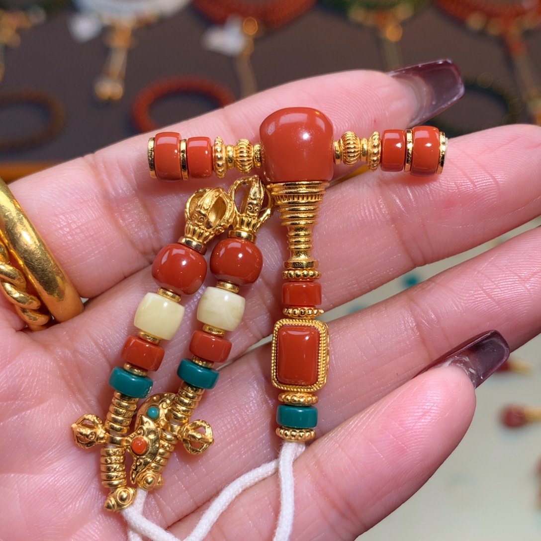 南红玛瑙未镶嵌颈饰