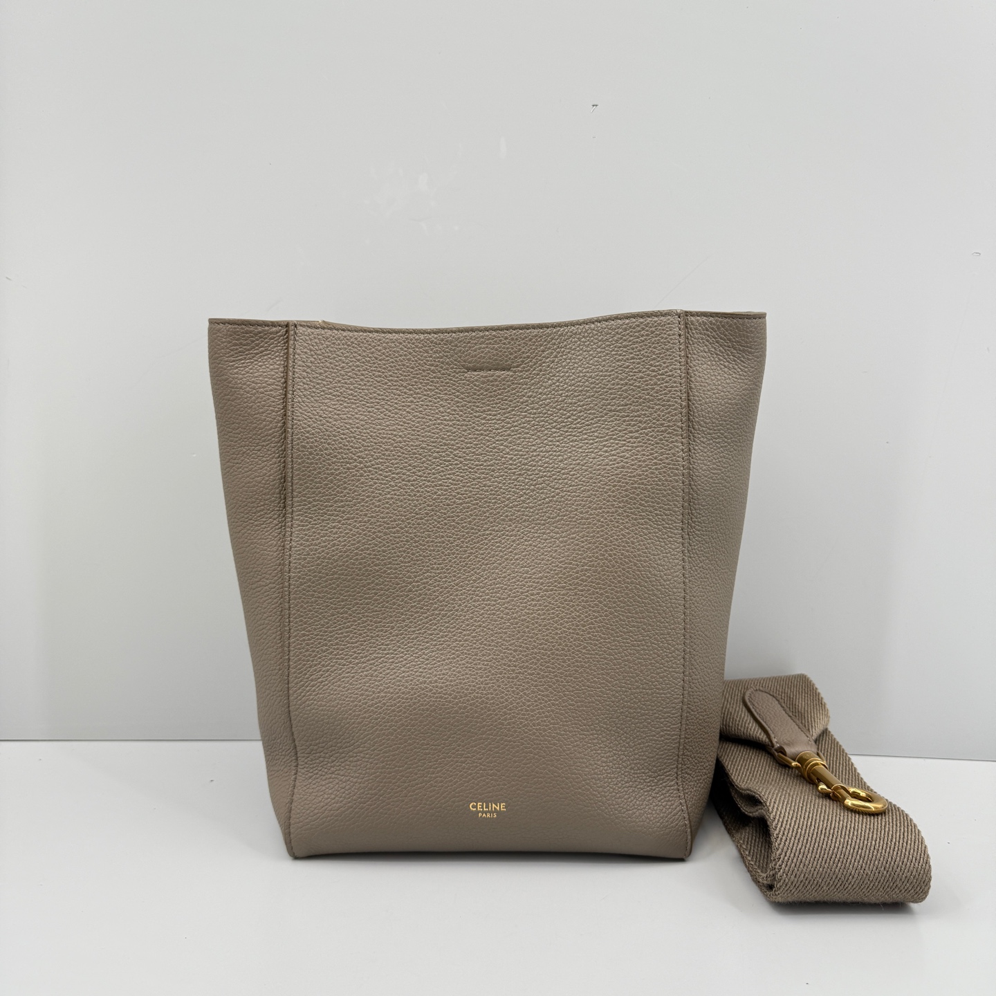 95新 Celine/思琳 优选/Sangle灰色小号水桶包新标款/18x24x12