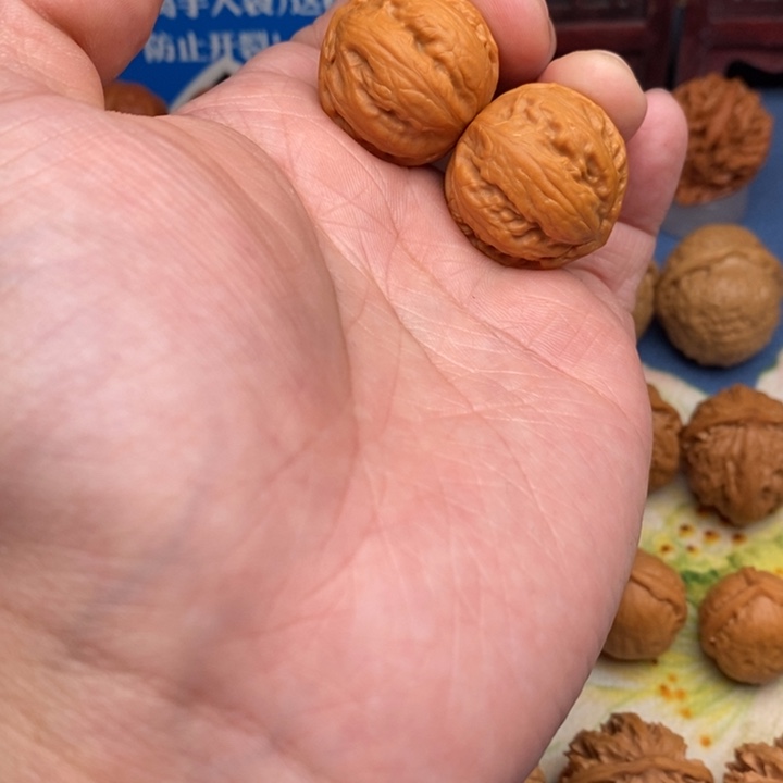 文玩核桃把件小霸王龙