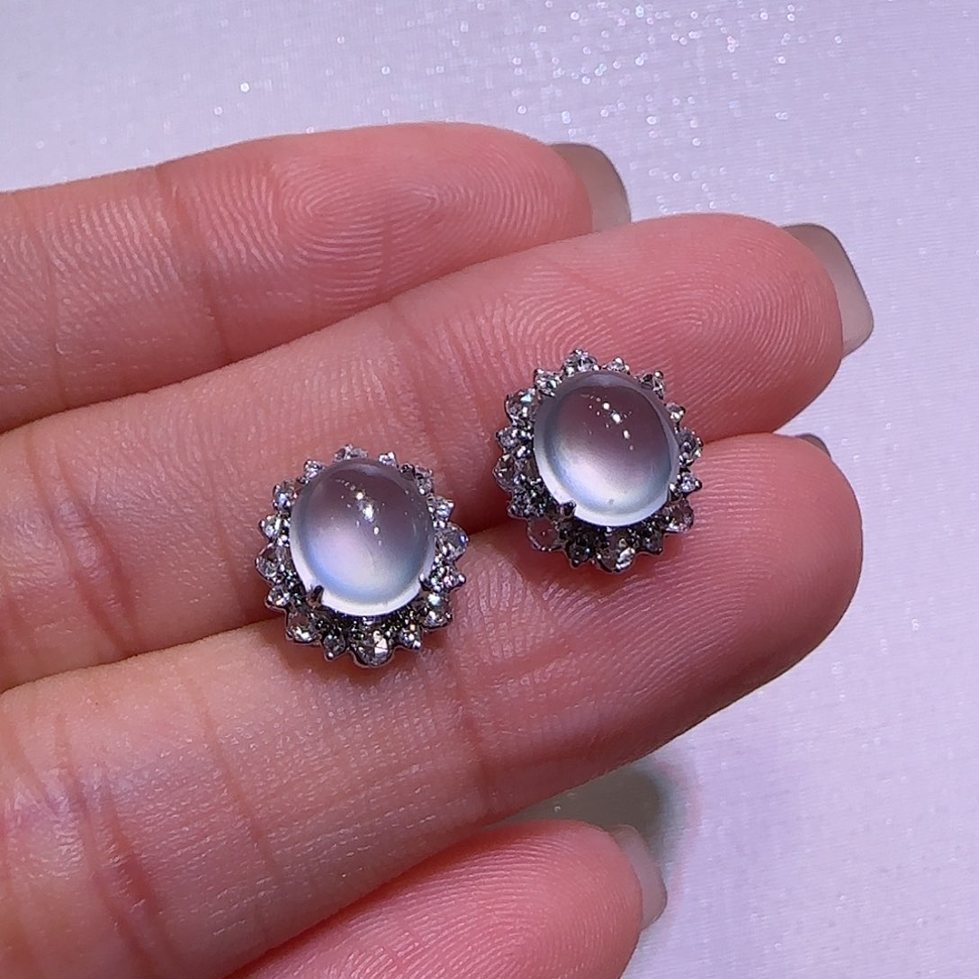 翡翠耳钉18K金镶嵌耳钉