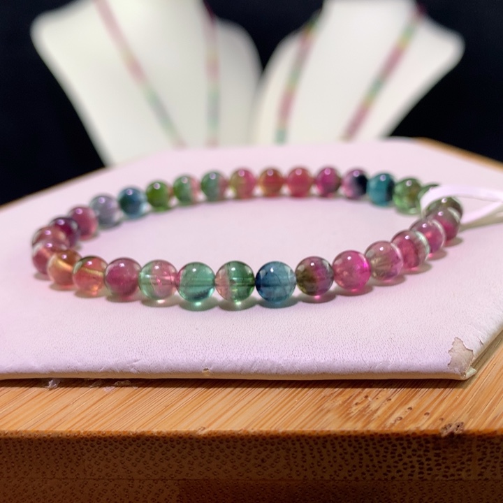 双色碧玺手链未镶嵌