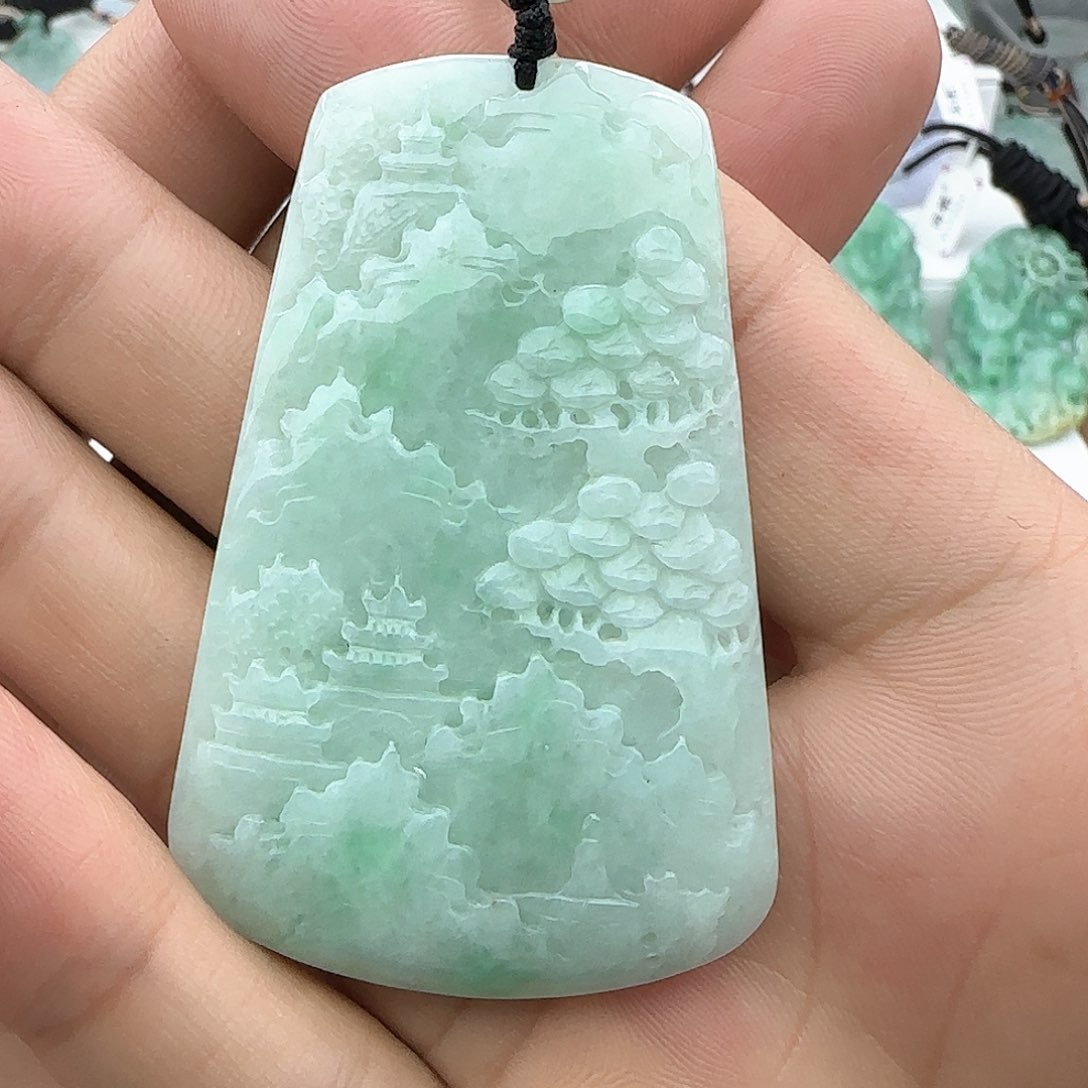 翡翠颈饰未镶嵌用****1翡翠