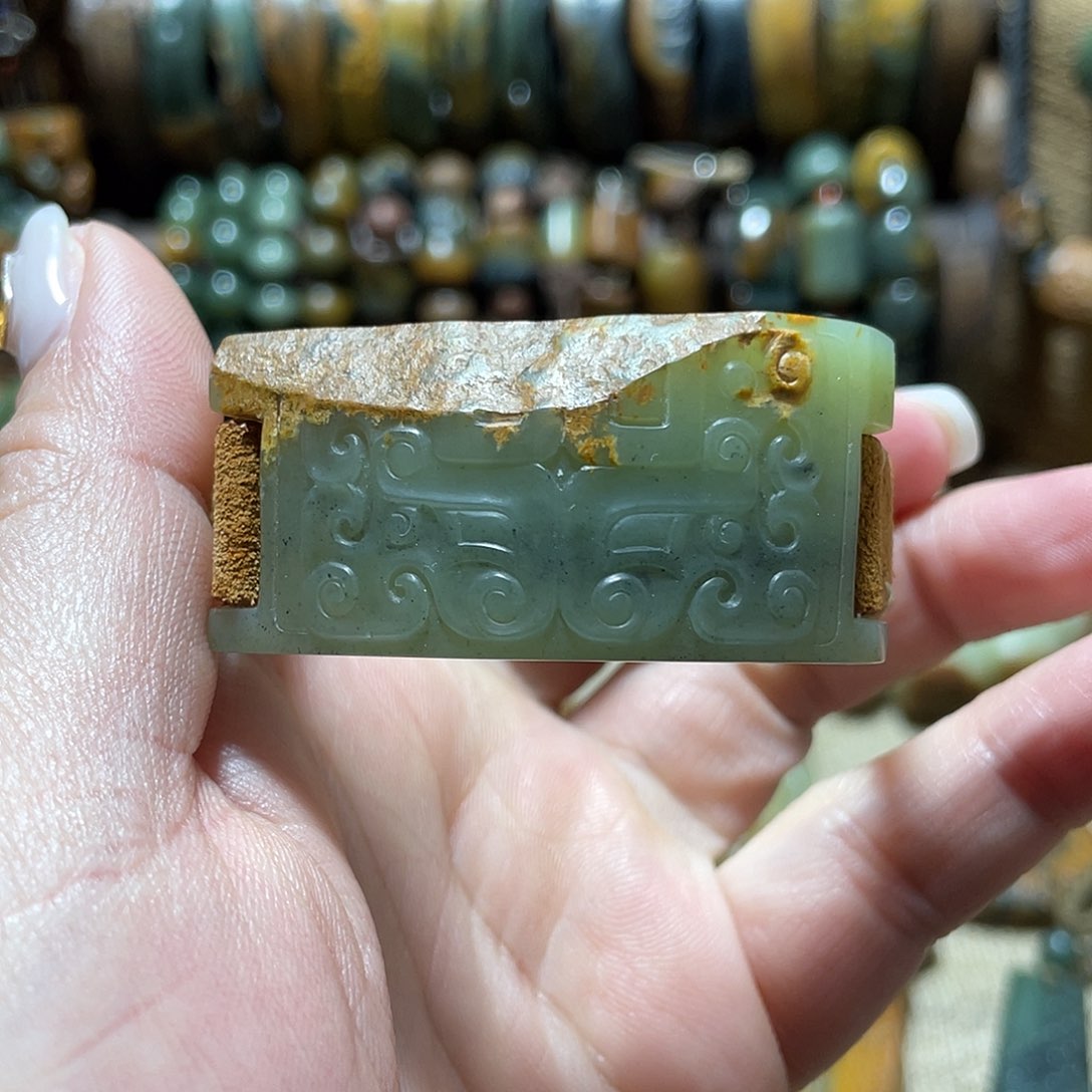 岫岩河磨玉（透闪石质玉）挂件未镶嵌