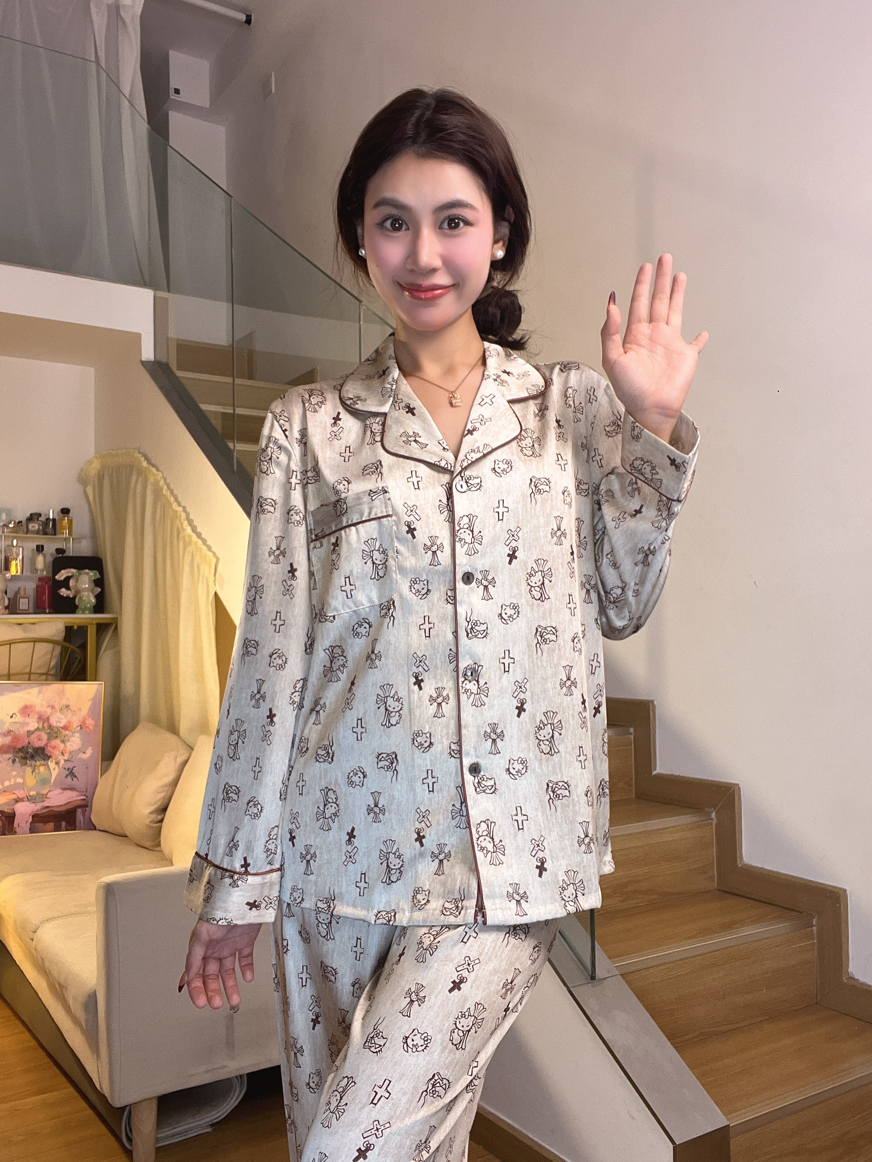 2025新款柔光丝睡衣女士春秋季高级感长袖秋冬网红风家居服套装