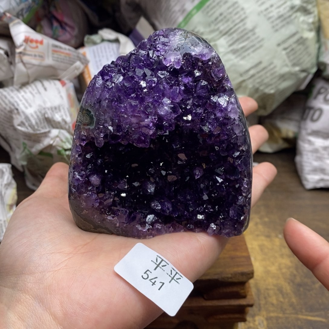 水晶乌拉圭未镶嵌