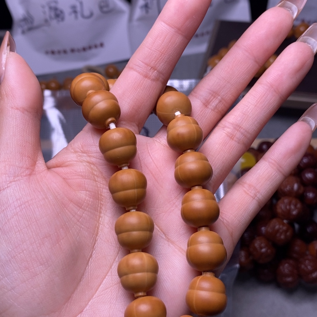 文玩核桃手串葫芦