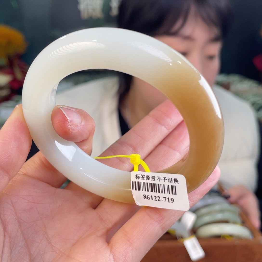 和田玉手镯未镶嵌温*56.3