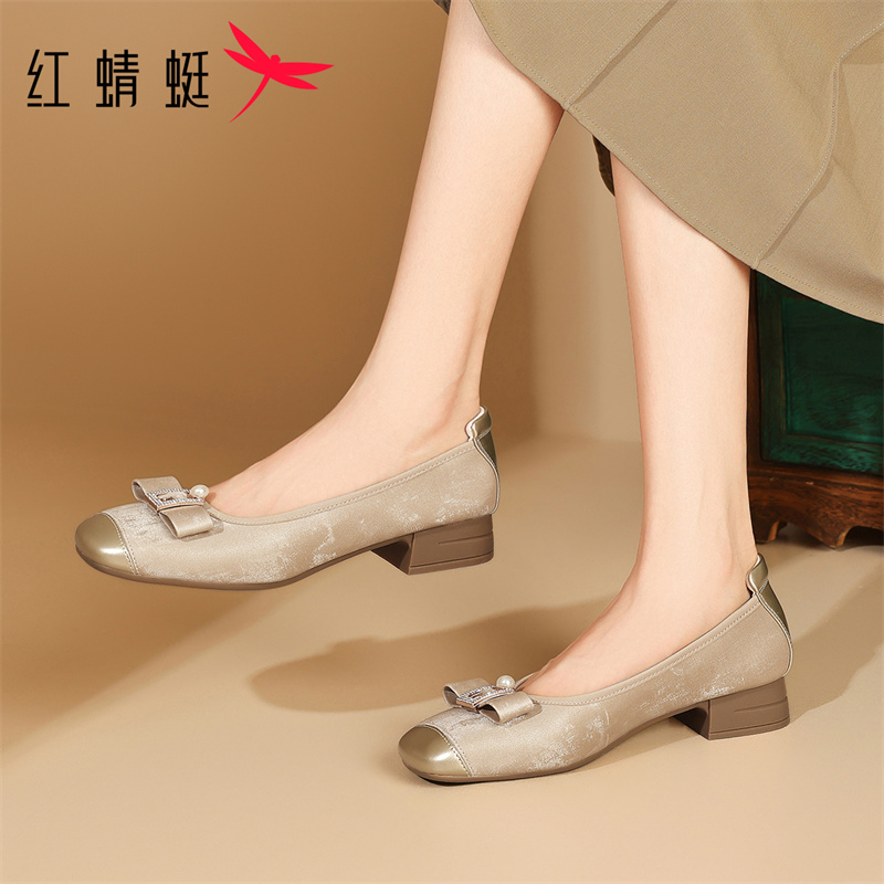 红蜻蜓真皮单鞋女士女鞋2025新款秋季妈妈高跟鞋皮鞋低跟鞋子软底
