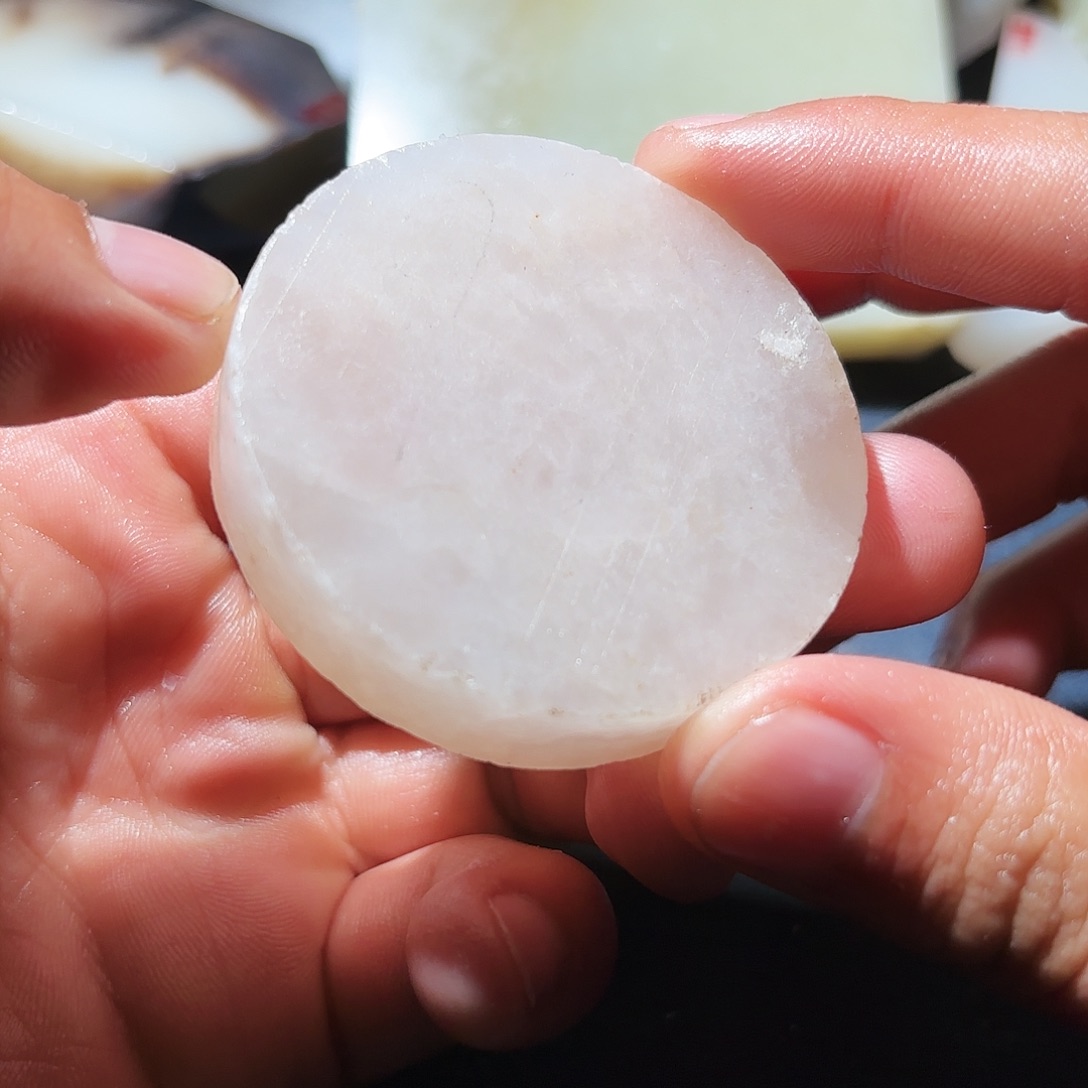 和田玉未镶嵌珠宝奇石