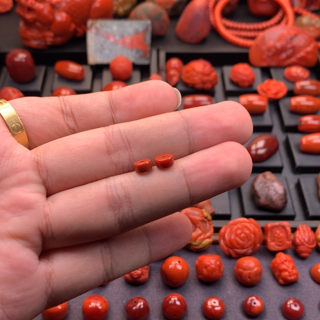 南红玛瑙未镶嵌川料原矿精工直切隔片6mm
