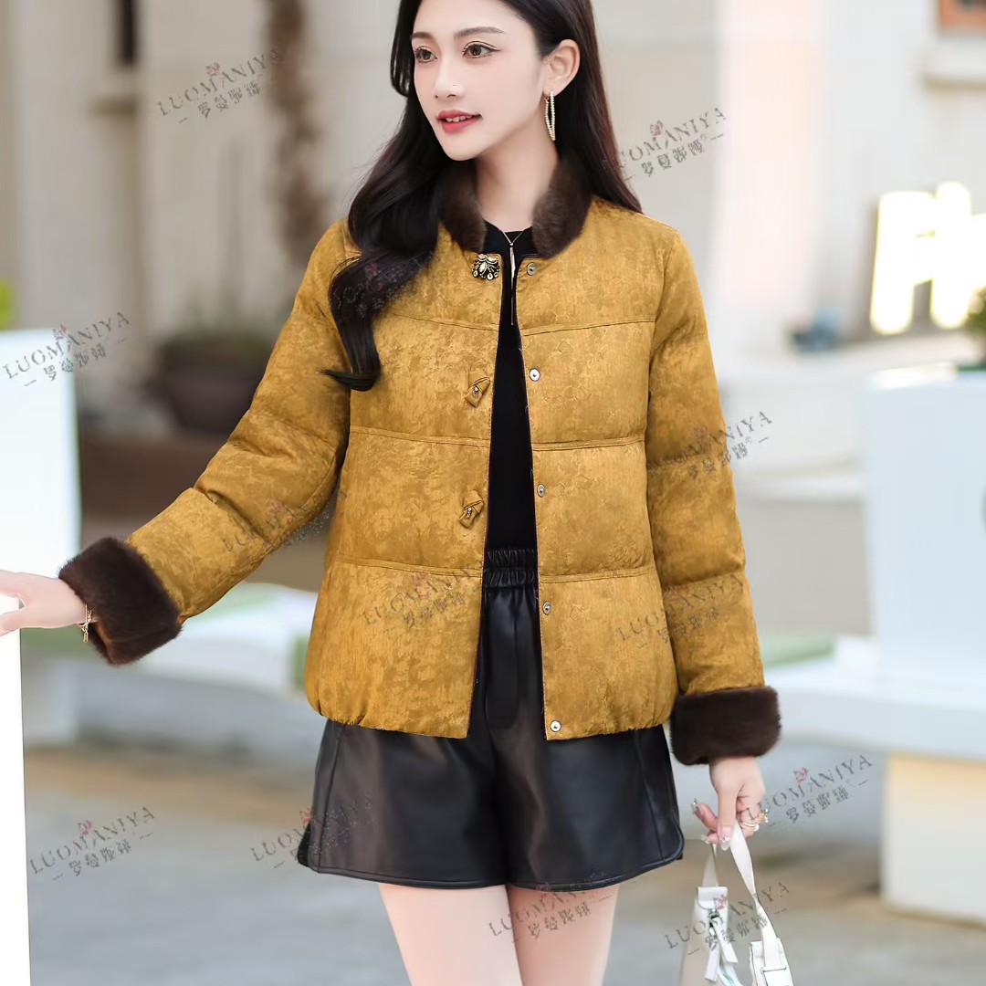 真斯贝尔新款立领国风鹅绒服！