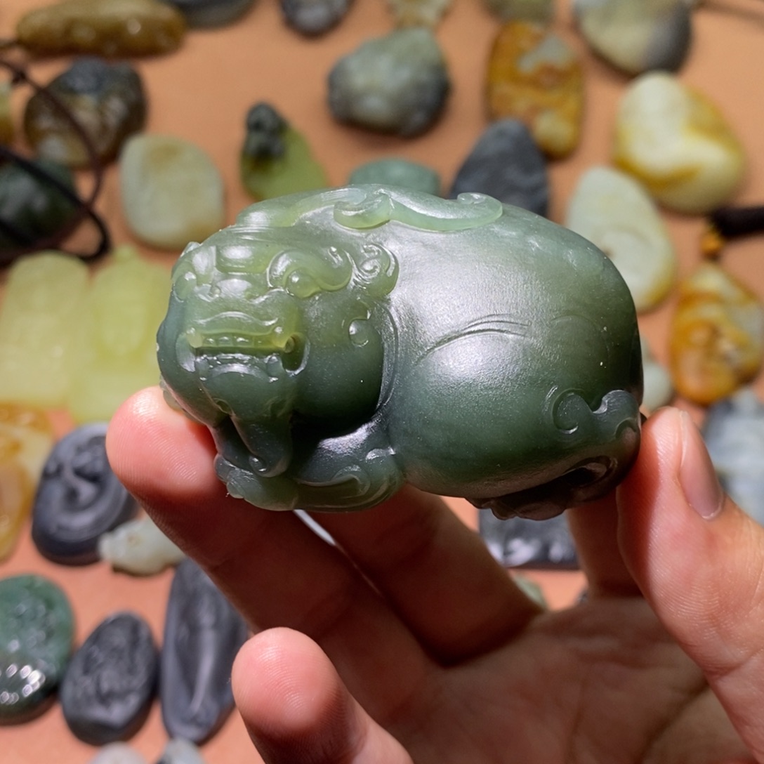 未镶嵌和田玉挂件