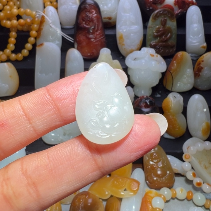 和田玉挂件未镶嵌