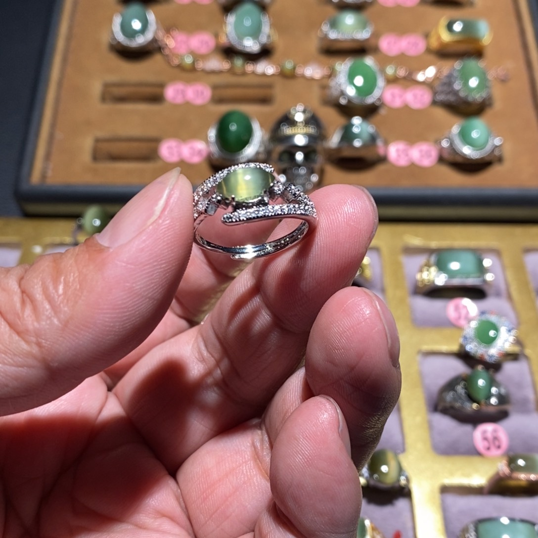 和田玉（碧玉）戒指未镶嵌