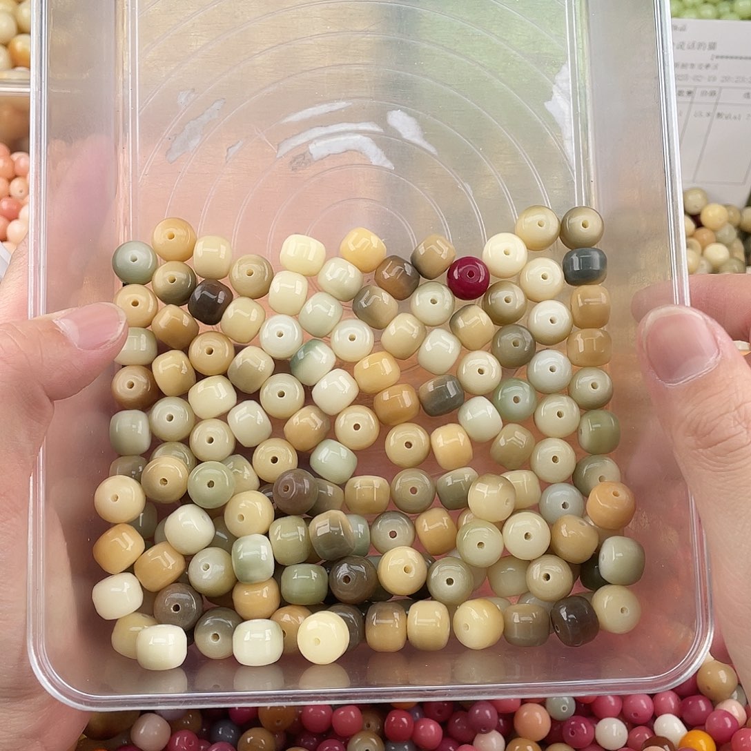 白玉菩提吊坠q12mm 80 汉堡