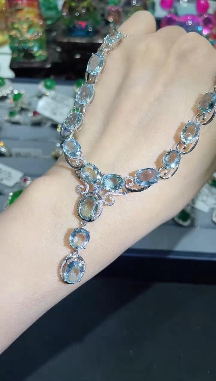 18K金镶嵌海蓝宝石项链套链