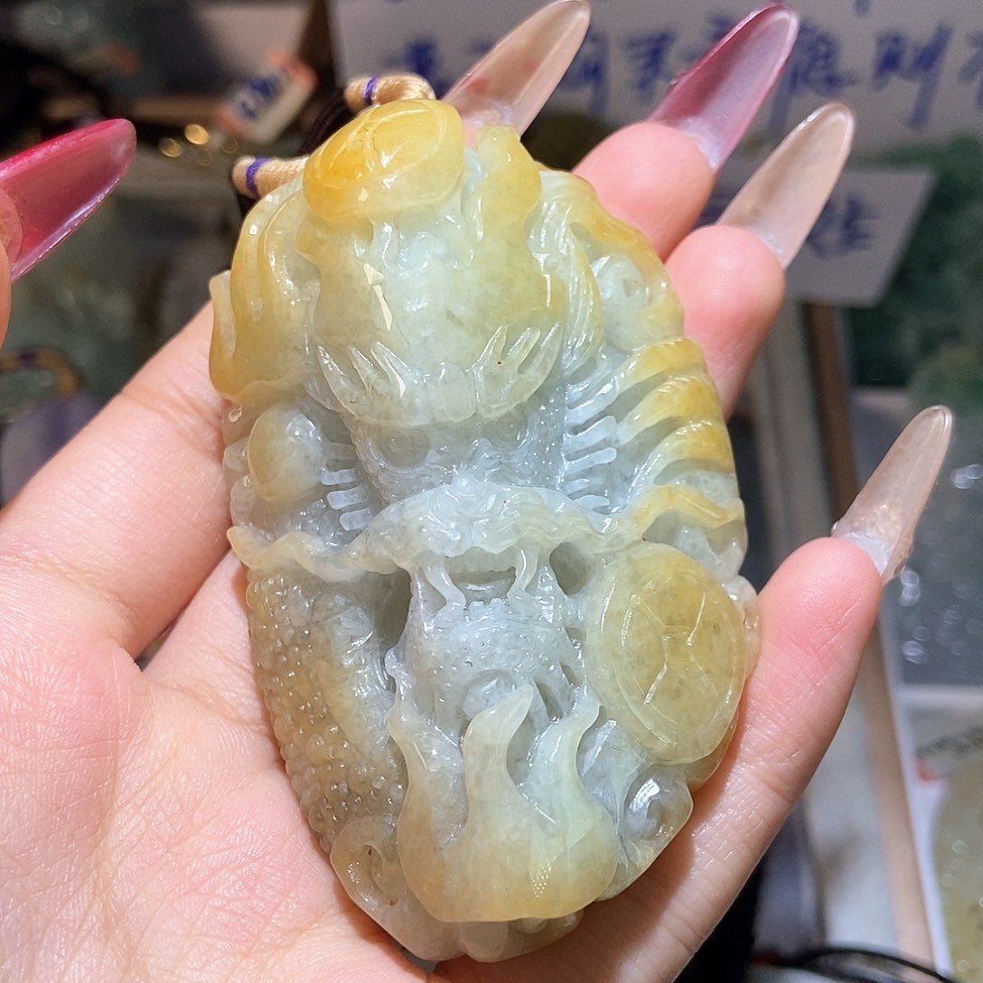 翡翠颈饰未镶嵌天然