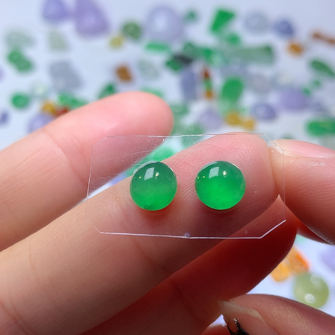 翡翠未镶嵌颈饰耳钉