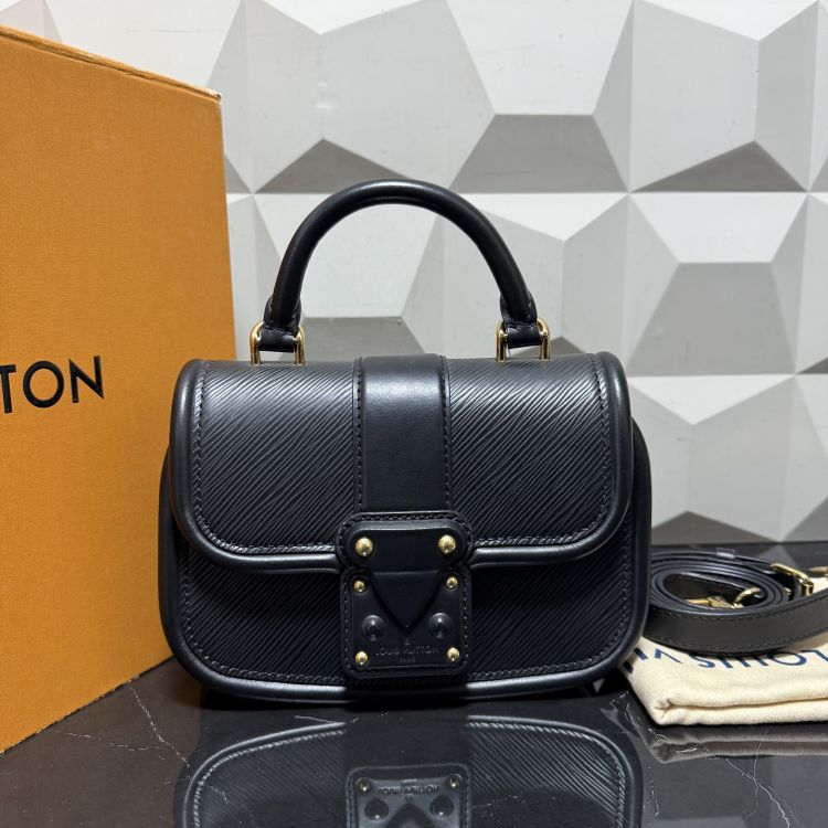 95新/路易威登/C14048600510/[251211zbb]