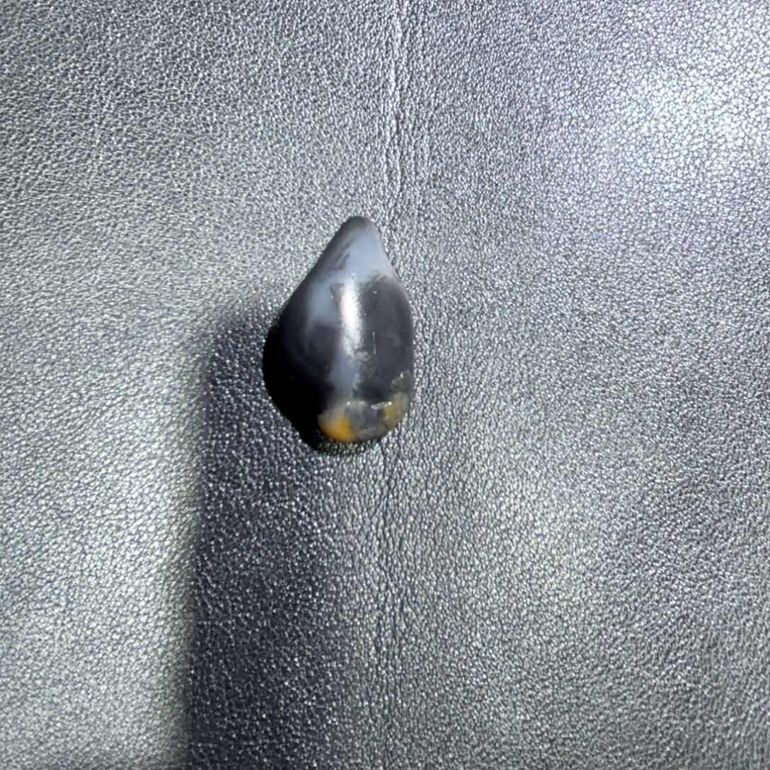 子***维和田玉（子料）未镶嵌挂件