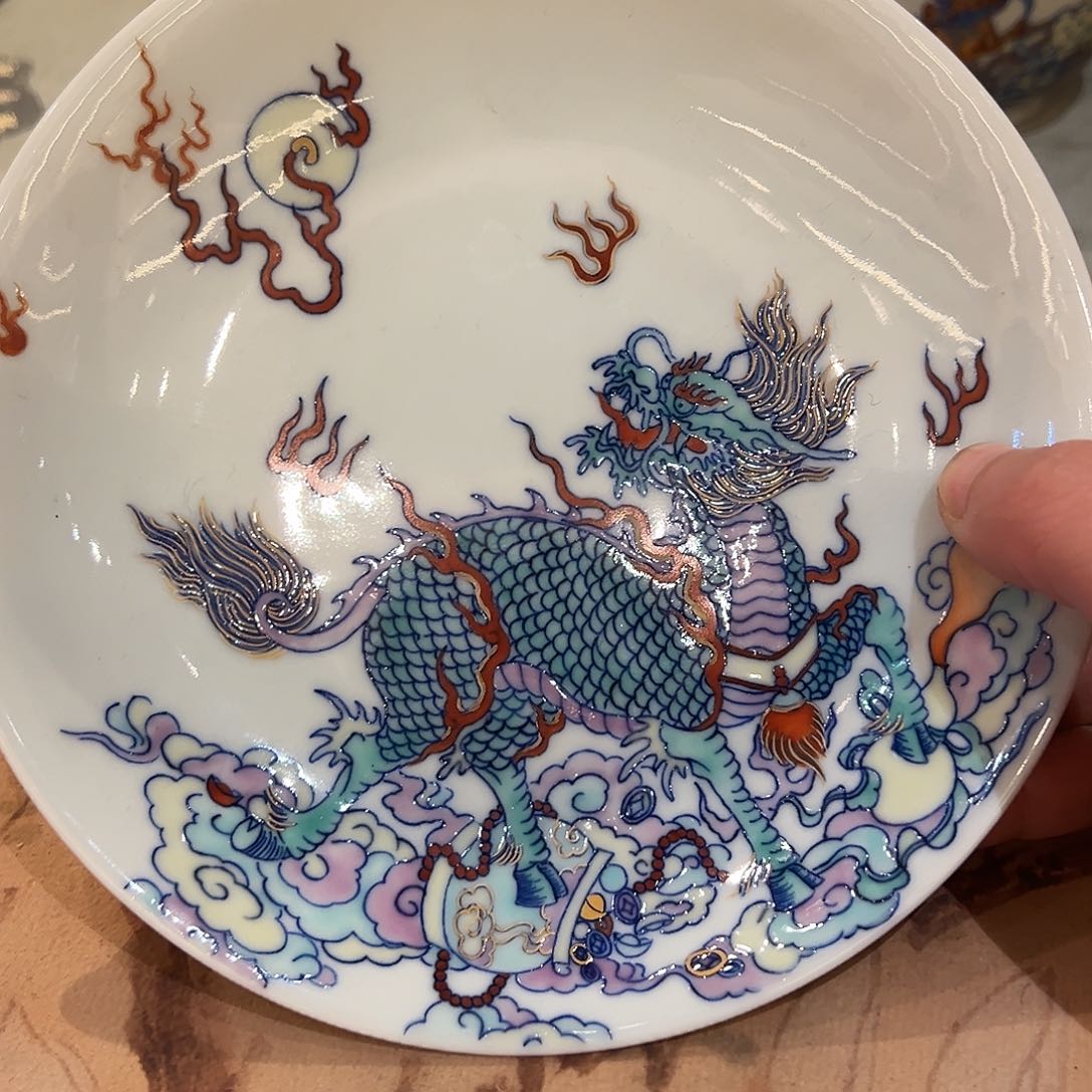 青杉堂原矿斗彩麒麟壶承