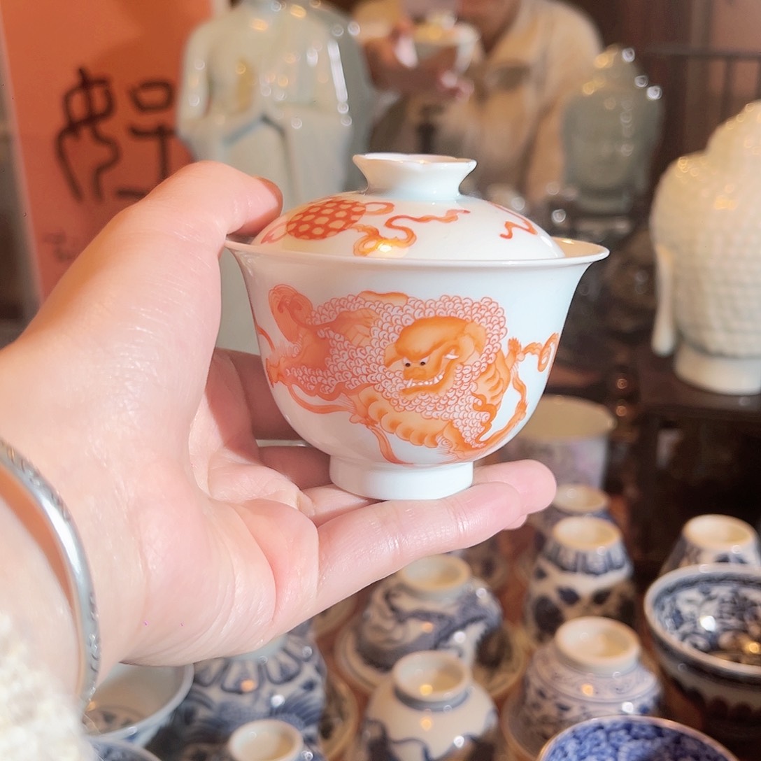 景德镇陶瓷狮子主人杯