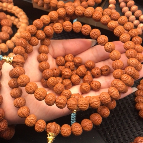 触***梦桃核吊坠这里就是你