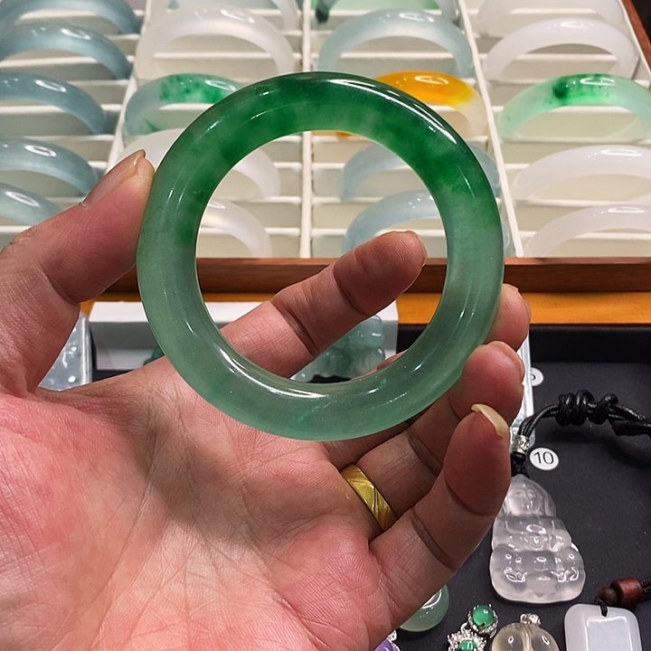 仿水晶非金属直播间一对一挑选