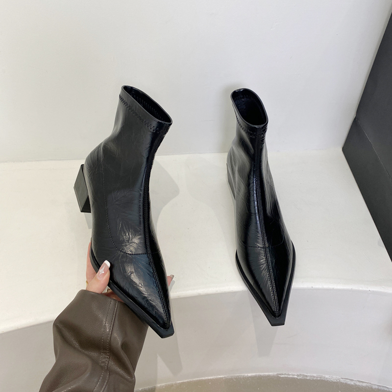 法式尖头短靴女粗跟2025年新款秋冬季软皮气质高跟瘦瘦靴