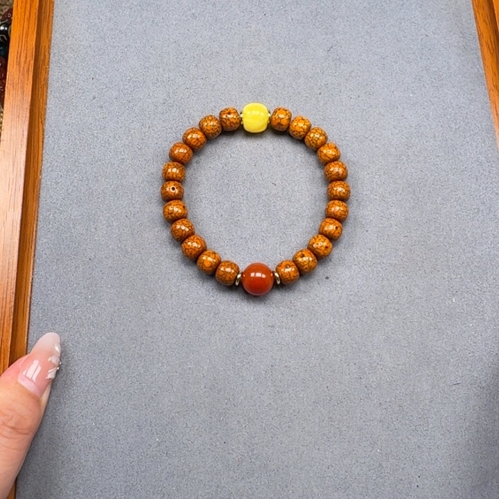 鲍****吊坠星月菩提星月