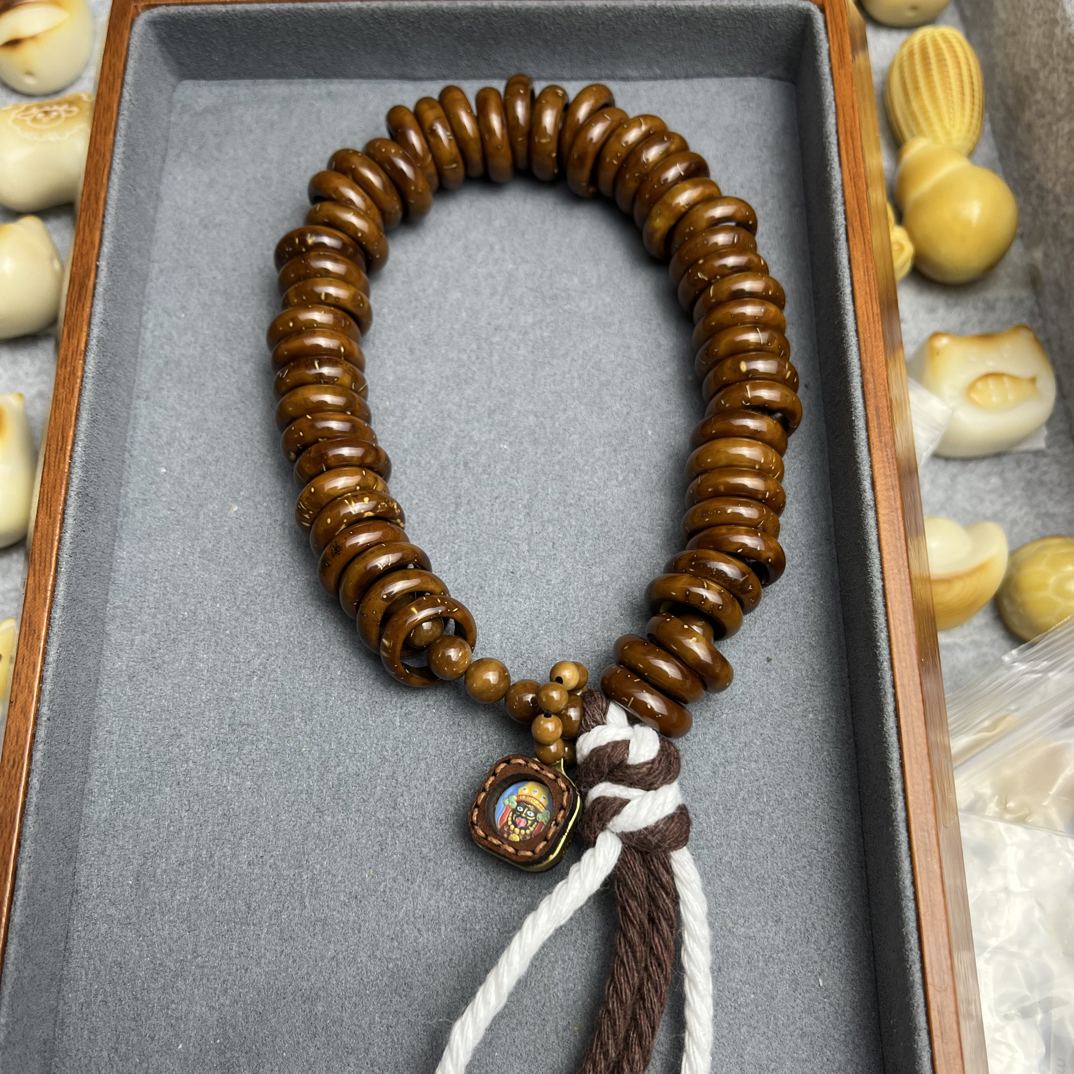 天然紫金鼠甜甜圈钱串子搭配库克圆珠牛皮扎基拉姆小提溜文玩手持