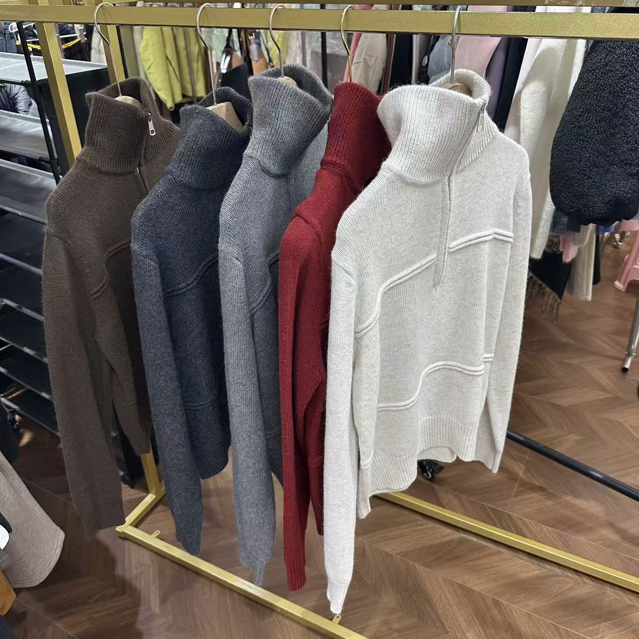 EV【蜜罐】秋冬新款爆款半拉链高领气质纯色针织衫97077