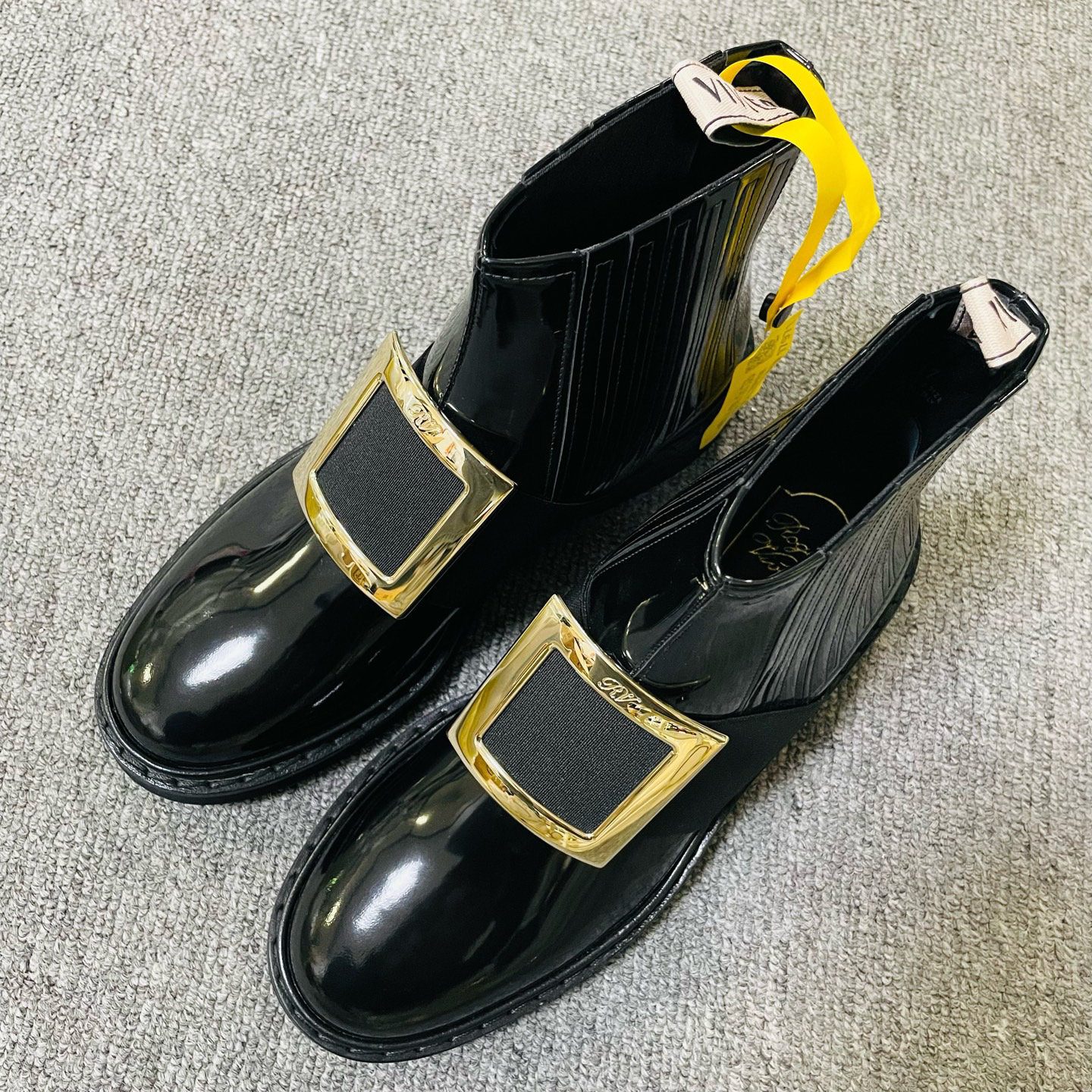 未使用 Roger Vivier/罗杰·维威耶 Rangers金属扣短靴 37码/17971