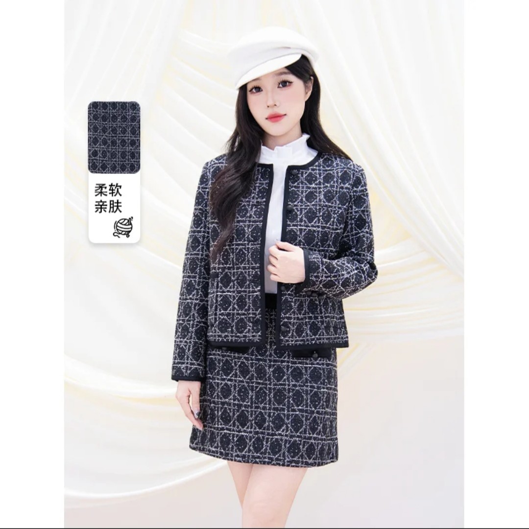 MASIENDI/玛丝恩迪秋款圆领小香风时尚外套上衣430606