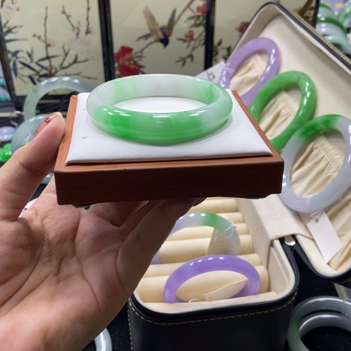 大***羊非金属56/57手镯圈口