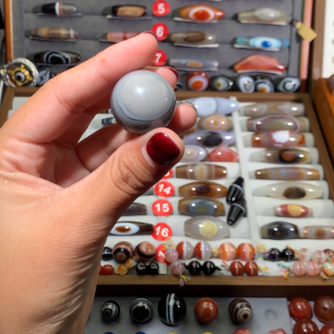 玛瑙/玉髓颈饰未镶嵌