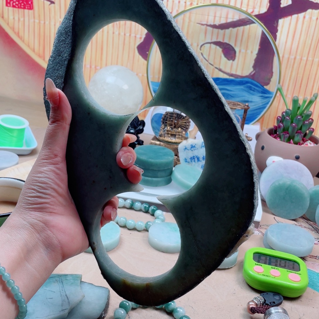 翡翠未镶嵌颈饰903……