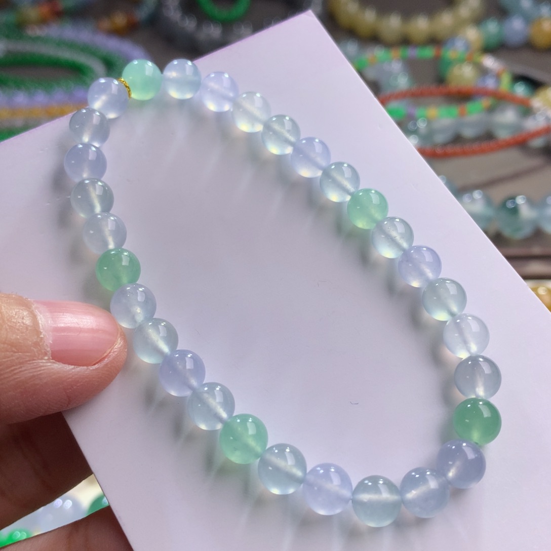 翡翠手链未镶嵌卡6 推荐！高冰马卡龙